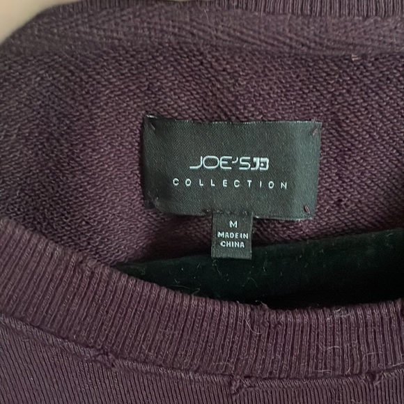 Joe’s Collection Burgundy Distressed Sweatshirt with Back Zipper Size M - Picture 3 of 5